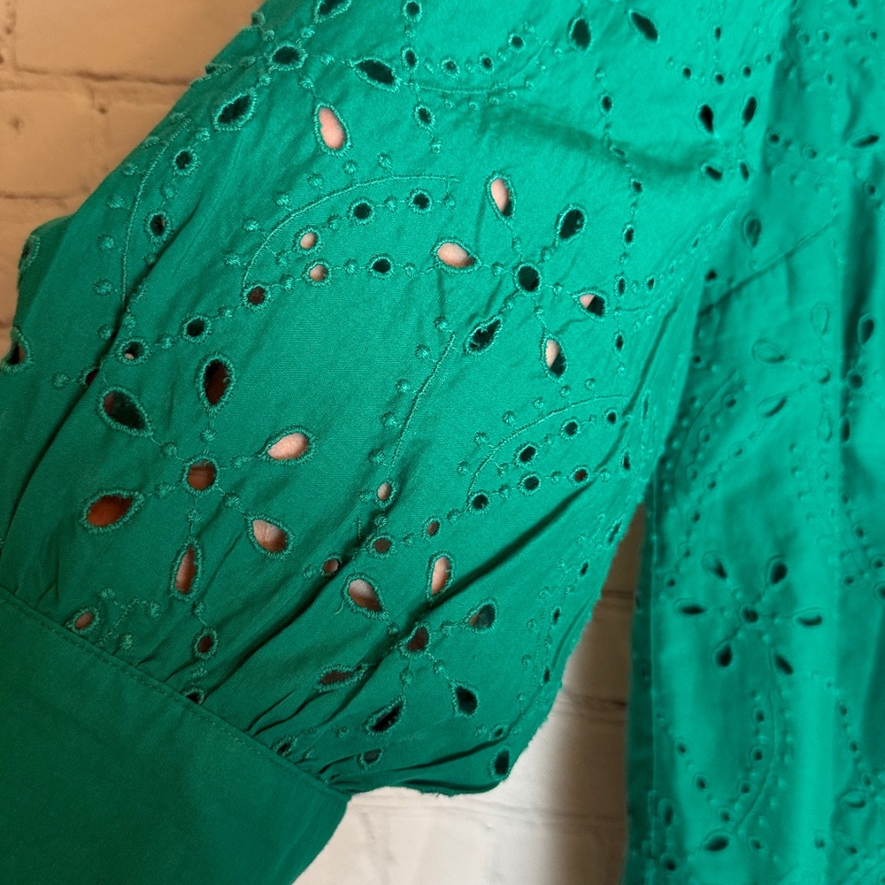 J. Jill Eyelet Button-Front Top XL Green - Picture 8 of 13